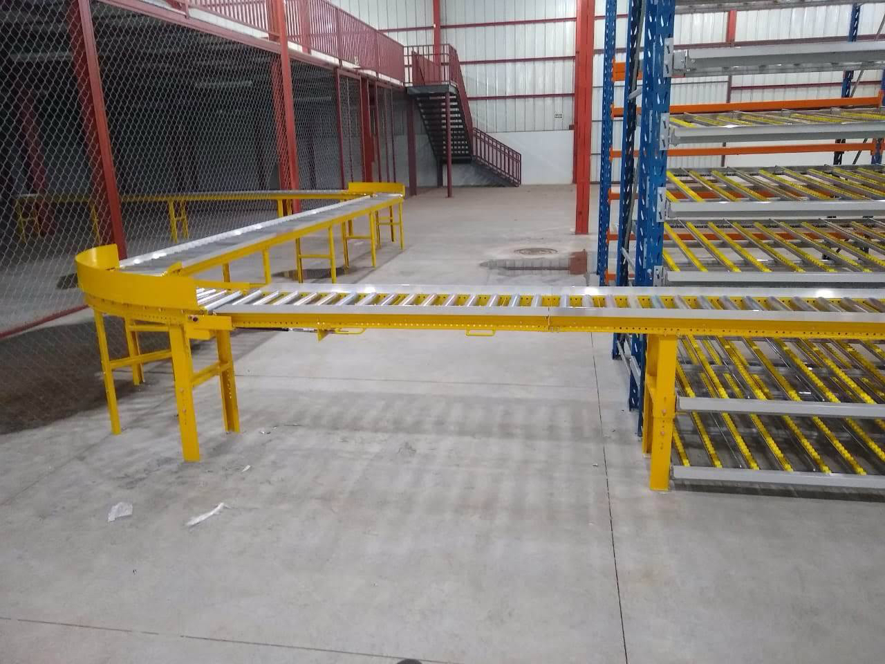 Esteiras e Flow Racks